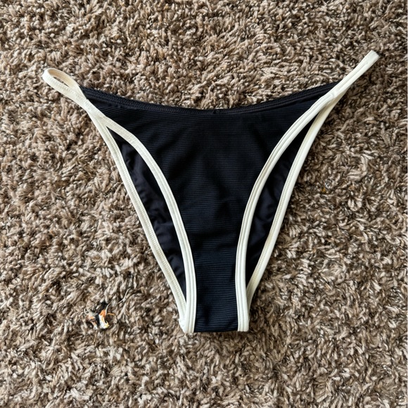 Lspace Ribbed Jay bikini bottom - black/cream - M - Picture 2 of 7